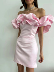 Off-the-shoulder satijnen jurk met ruches - Kennedy