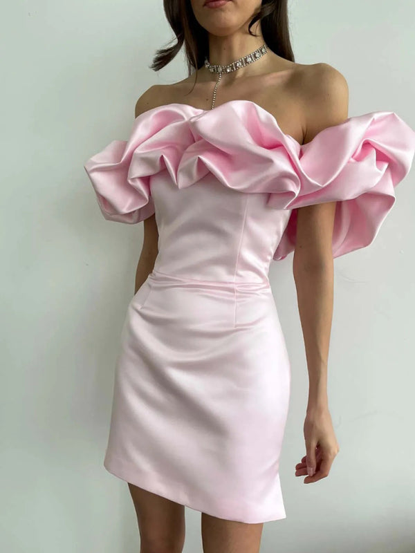 Off-the-shoulder satijnen jurk met ruches - Kennedy