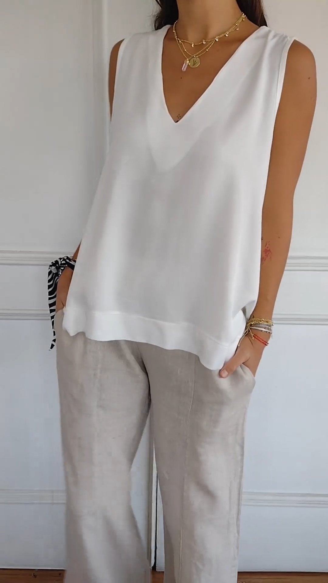 Elegante mouwloze top met v-hals - Nellie